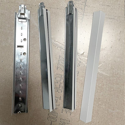 Matériau en acier en forme de T Peinture de cuisson Quille Plafond suspendu dans le style de conception traditionnel