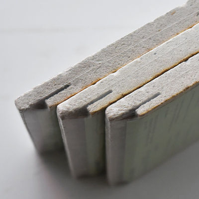 Carreaux acoustiques en fibres minérales ignifuges pour les panneaux d'isolation acoustique