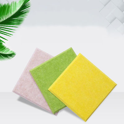 Panneau acoustique en fibres de polyester pour l'isolation acoustique dans un rayon de 2 m
