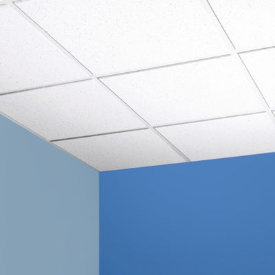 Carreaux de plafond en fibres minérales de 60x60 60x120 cm avec matériau insonorisé et panneaux en bois