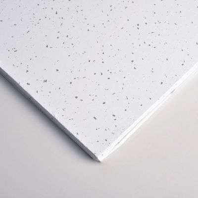 Carreaux de plafond en fibres minérales de 60x60 60x120 cm avec matériau insonorisé et panneaux en bois