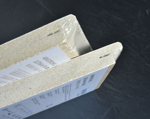Taille personnalisée Armstrong Acoustique Suspendu Plafond en fibres minérales