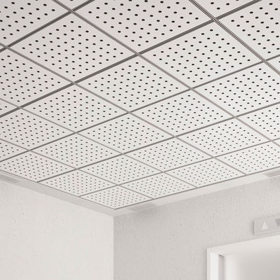 600x600 mm Carreaux de plafond en fibres minérales acoustiques avec surface trouée